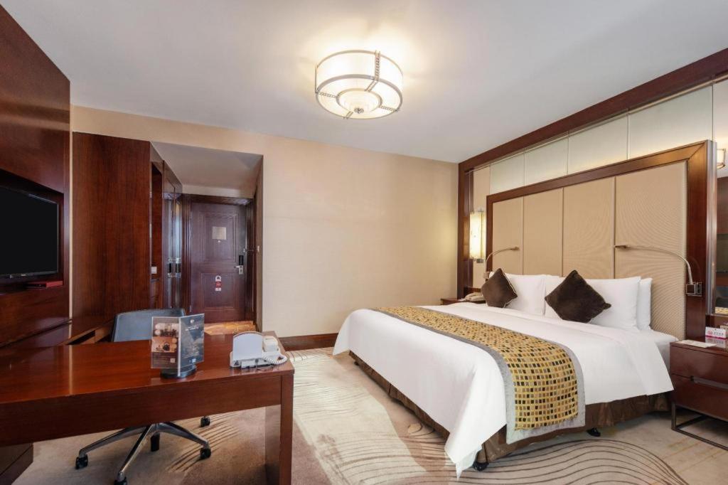 Grand Soluxe Zhongyou Hotel Sanghaj Kültér fotó