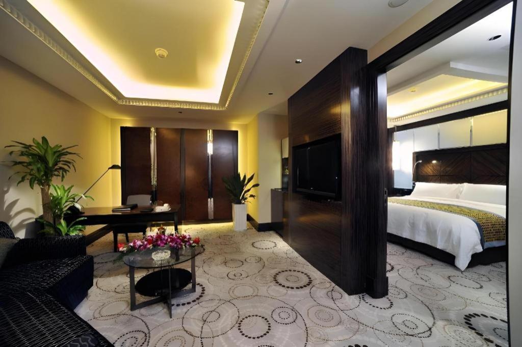 Grand Soluxe Zhongyou Hotel Sanghaj Kültér fotó