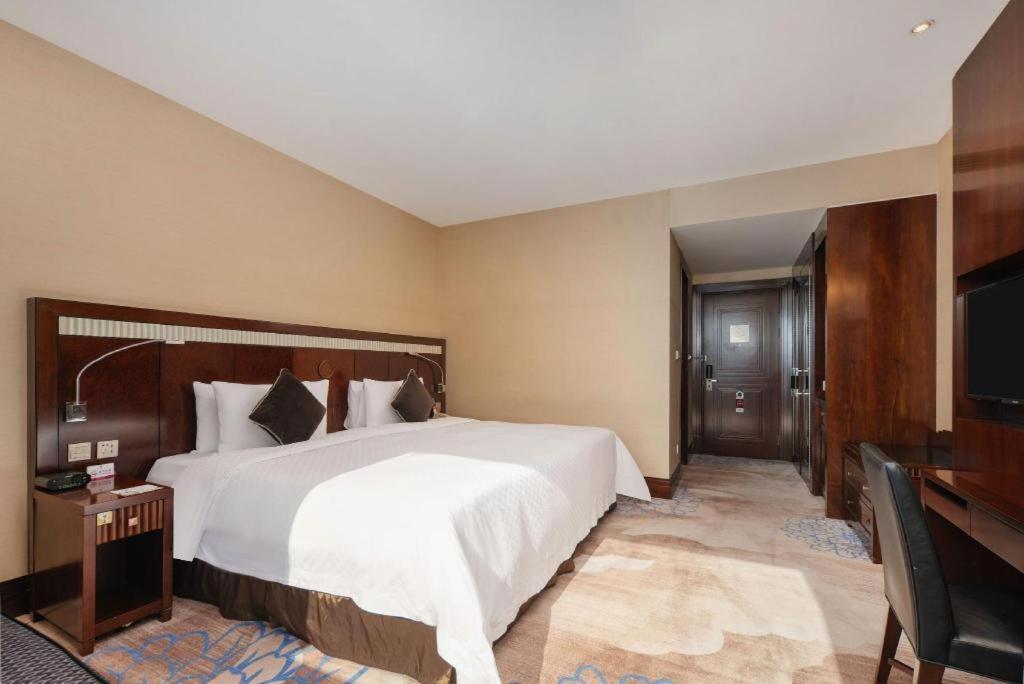 Grand Soluxe Zhongyou Hotel Sanghaj Kültér fotó