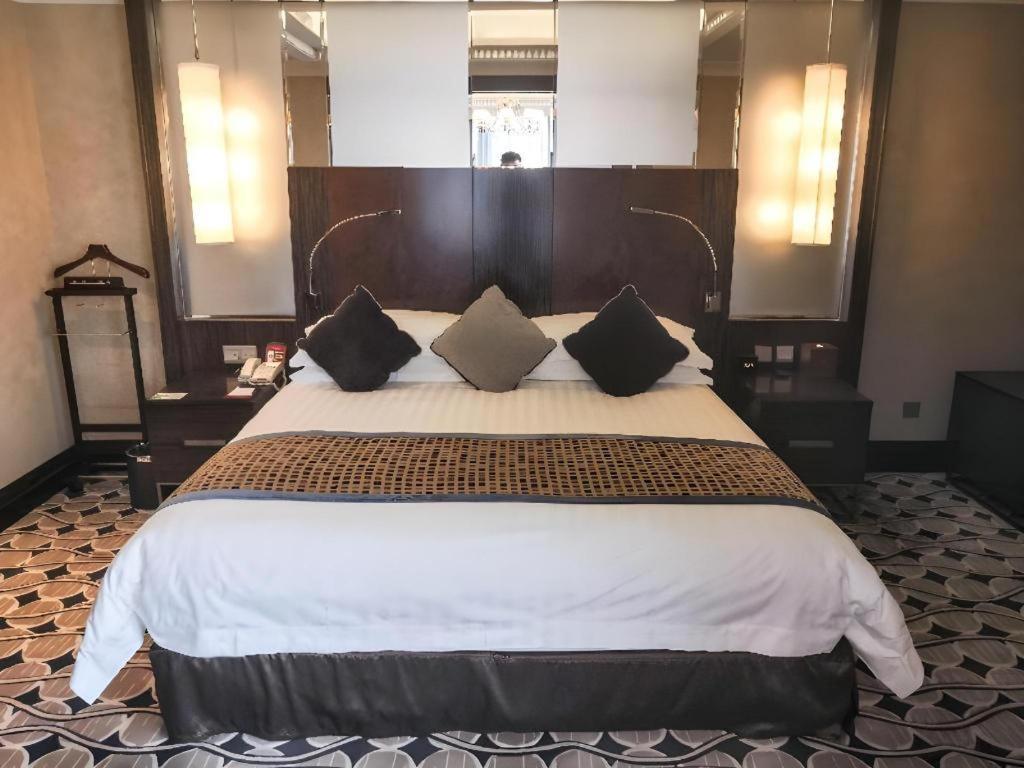 Grand Soluxe Zhongyou Hotel Sanghaj Kültér fotó