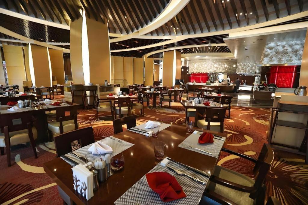 Grand Soluxe Zhongyou Hotel Sanghaj Kültér fotó